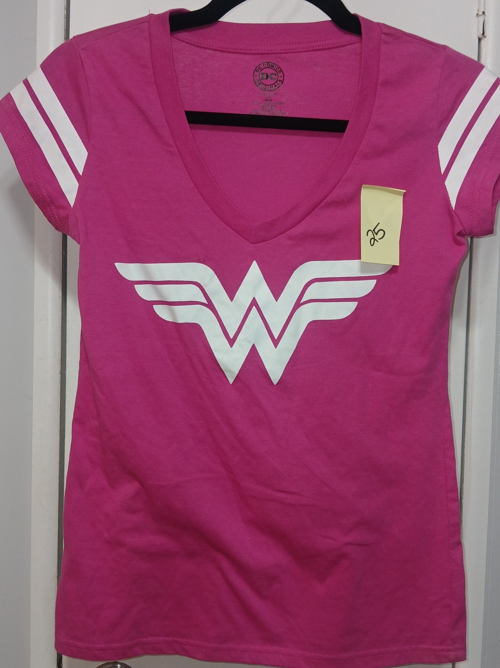 DC Comics Womens Pink V-Neck Wonder Woman Graphic Tee